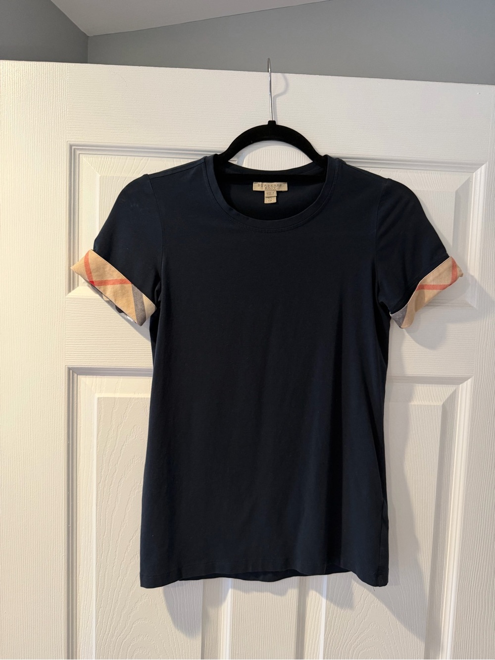 Burberry Navy Short Sleeve Cotton Tee with Vintage Check Cuff